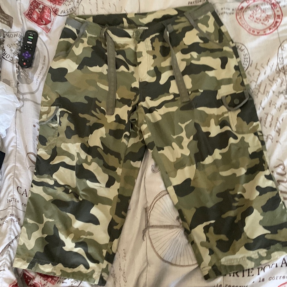 These are a camouflage, baggy fitting, size 18/20 W